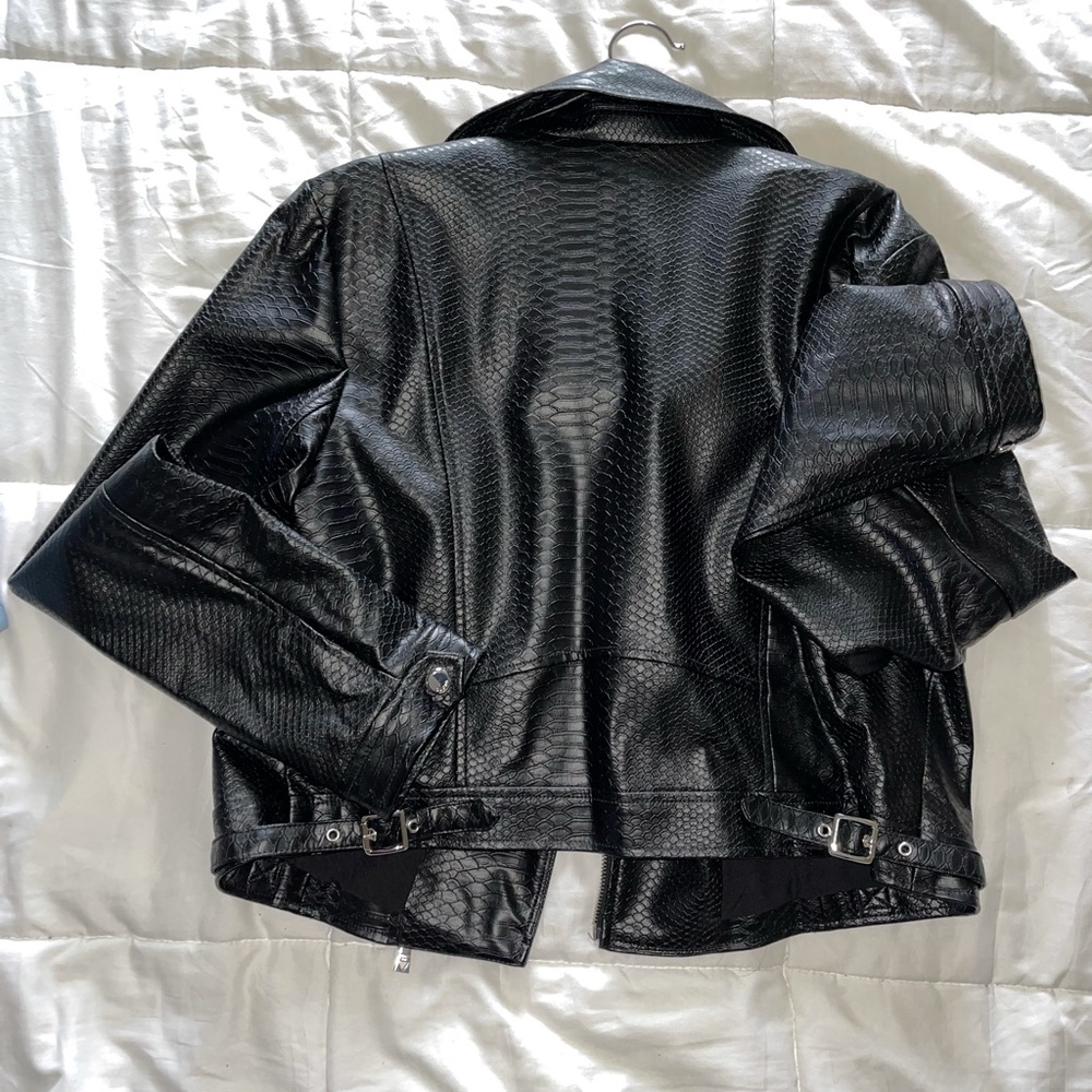 Guess Jacket - Picture 2 of 3
